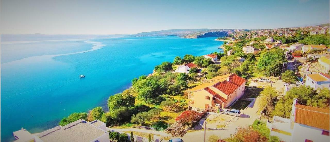 Apartmani Mala Sirena Maslenica Eksteriør billede